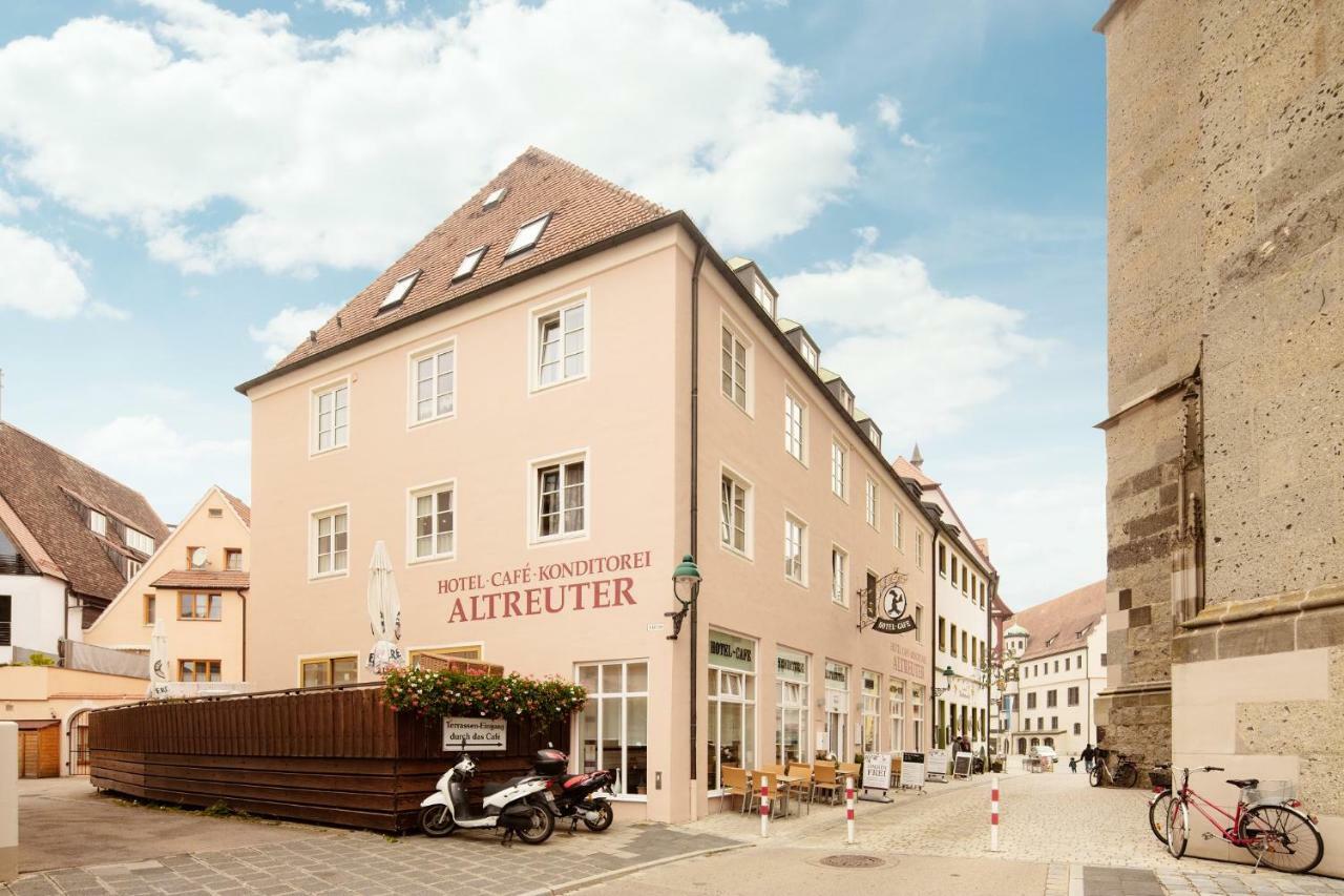 Cafe-Hotel Altreuter Nördlingen Exterior foto